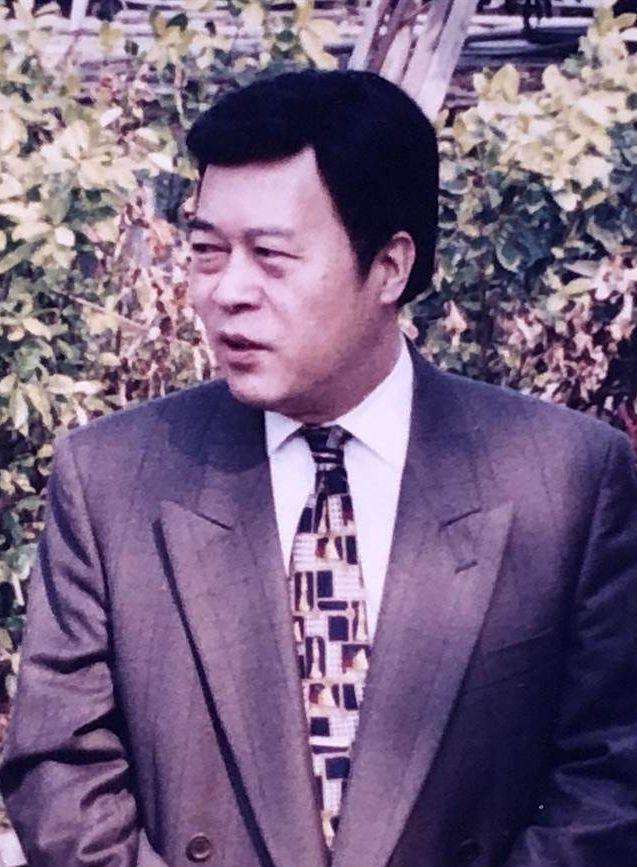 族内斗中亏40亿最后败给了红颜祸水AG真人网“一代鞋王”达芙妮没落家(图8)