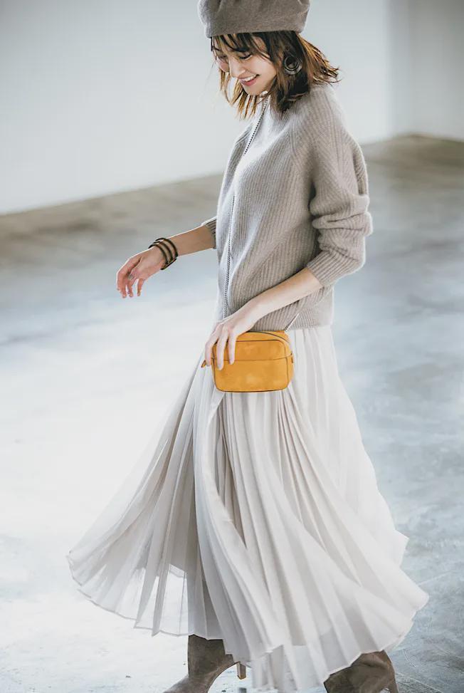 热搭配:大毛衣与半裙的时尚魅力AG真人百家家乐APP冬季最(图13) 热搭配:大毛衣与半裙的时尚魅力AG真人百家家乐APP冬季最(图13)