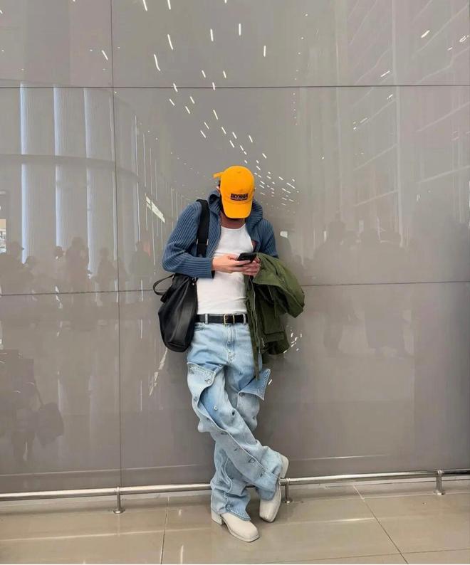 生的互联网穿搭模板!你们同意吗?AG真人旗舰厅李洙赫就是大部分男(图3) 生的互联网穿搭模板!你们同意吗?AG真人旗舰厅李洙赫就是大部分男(图3)