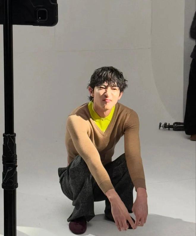 生的互联网穿搭模板！你们同意吗？AG真人旗舰厅李洙赫就是大部分男(图6)