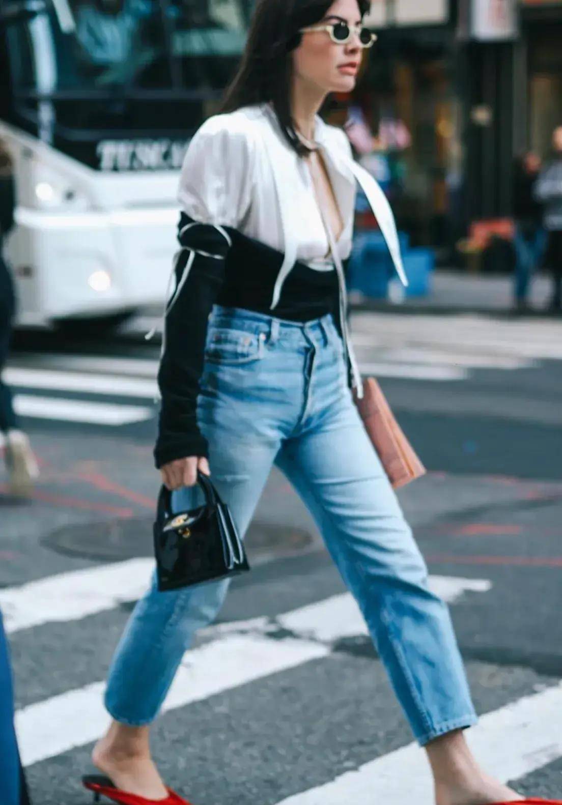 了合适自己的衣服还要有双合适的鞋子AG真人平台鞋子搭配小技巧生活里除(图3)